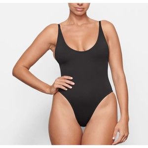 NWT SKIMS Signature Swim Scoop Neck One Piece Onyx Womens Size Small